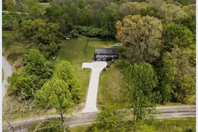 2065 W Buckhorn Drive, Millersburg, OH 44654 - Photo 11