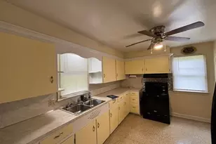 8751 W Fair St, Mineral City, OH 44656 - Photo 9
