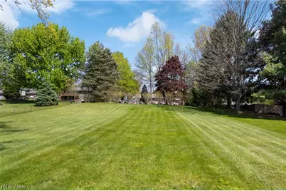 11074 Sagebrush Avenue NE, Uniontown, OH 44685 - Photo 7