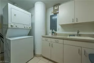 2077 E 4th St, Loveland, OH 44115 - Photo 27