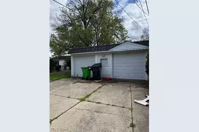 13402 Shady Oak Boulevard, Garfield Heights, OH 44125 - Photo 3