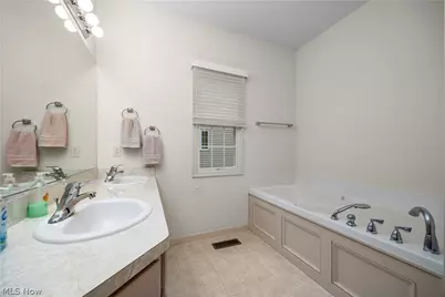 33888 Maple Ridge Boulevard, Avon, OH 44011 - Photo 33
