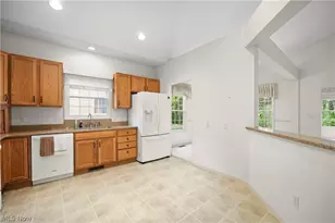 33888 Mapleridge Blvd, Avon, OH 44011 - Photo 11