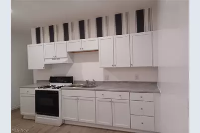 2450 Vestal Road, Youngstown, OH 44509 - Photo 5