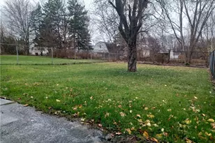 2450 Vestal Rd, Youngstown, OH 44509 - Photo 15