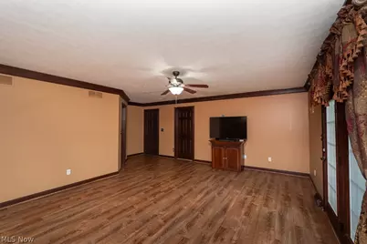595 Montgomery Drive, Brunswick, OH 44212 - Photo 15