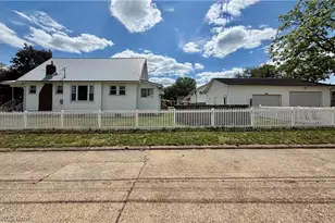3107 9th Ave, Vienna, WV 26105 - Photo 3