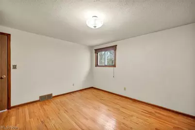 1668 Eisenhower, Brunswick, OH 44212 - Photo 29