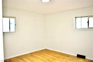 21506 Kenyon St, Maple Heights, OH 44137 - Photo 13