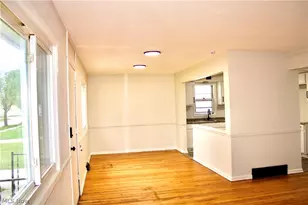 21506 Kenyon St, Maple Heights, OH 44137 - Photo 5