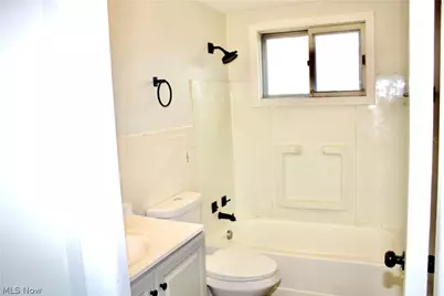 21506 Kenyon Street, Maple Heights, OH 44137 - Photo 17