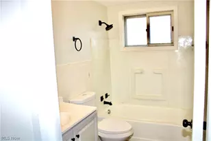 21506 Kenyon St, Maple Heights, OH 44137 - Photo 17