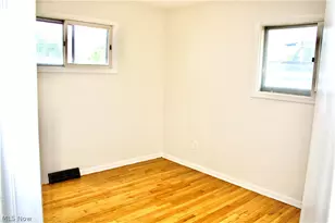 21506 Kenyon St, Maple Heights, OH 44137 - Photo 15