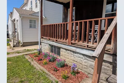 909 E 16th Street, Ashtabula, OH 44004 - Photo 3