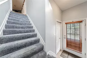 22586 Lenox Dr, Fairview Park, OH 44126 - Photo 3