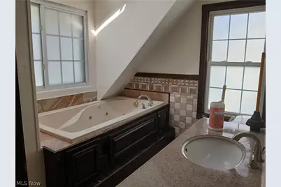 15409 Parkgrove Avenue, Loveland, OH 44110 - Photo 25