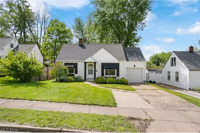 1514 37th Street NW, Canton, OH 44709 - Photo 1