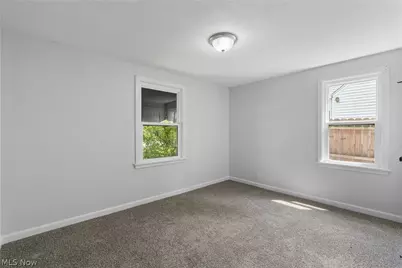 1514 37th Street NW, Canton, OH 44709 - Photo 9