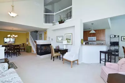362 E Legend Court #B, Highland Heights, OH 44143 - Photo 3