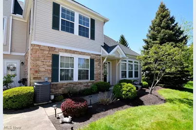362 E Legend Court #B, Highland Heights, OH 44143 - Photo 1