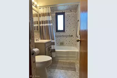 19313 Longview Avenue, Maple Heights, OH 44137 - Photo 9