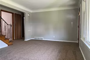 19313 Longview Ave, Maple Heights, OH 44137 - Photo 5