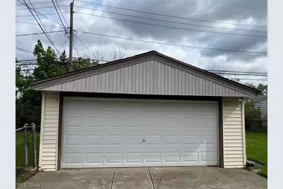 19313 Longview Avenue, Maple Heights, OH 44137 - Photo 23