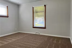 19313 Longview Ave, Maple Heights, OH 44137 - Photo 11