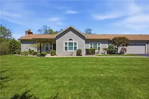 27 D Hunters Woods Dr, Canfield, OH 44406 - Photo 25