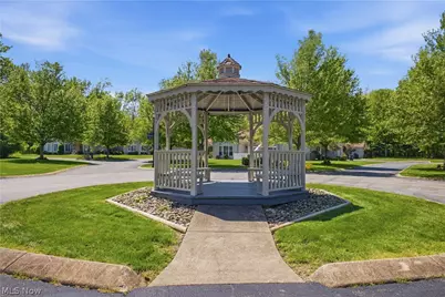 27 D Hunters Woods Drive, Canfield, OH 44406 - Photo 29