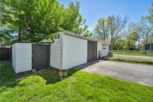 2153 W 106th St, Loveland, OH 44102 - Photo 39
