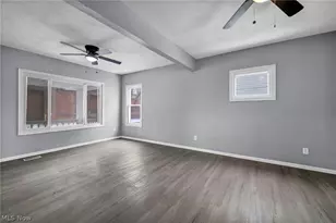 2153 W 106th St, Loveland, OH 44102 - Photo 7