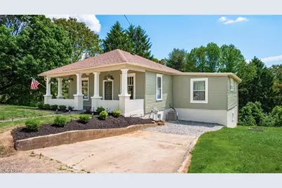 818 Highland Avenue, Cambridge, OH 43725 - Photo 5