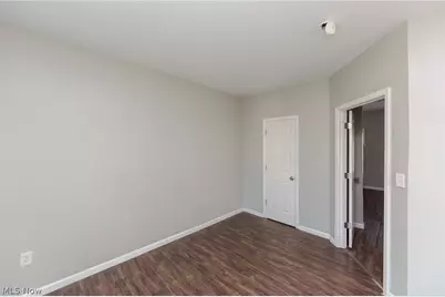 2035 Chesterland Avenue, Oakwood, OH 44107 - Photo 35