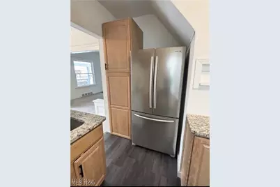 2035 Chesterland Avenue, Oakwood, OH 44107 - Photo 7