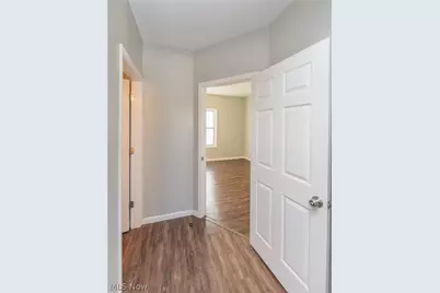 2035 Chesterland Avenue, Oakwood, OH 44107 - Photo 31