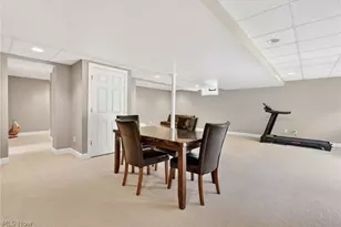 9336 W Hampton Dr, North Royalton, OH 44133 - Photo 35