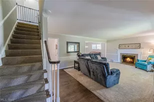 22532 Byron Rd, Huber Heights, OH 44122 - Photo 3