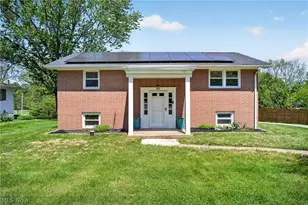 3005 46th St SW, Canton, OH 44706 - Photo 1