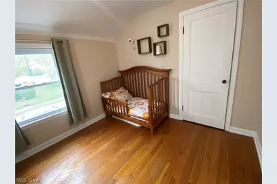 355 E Dresden Avenue, Akron, OH 44301 - Photo 17