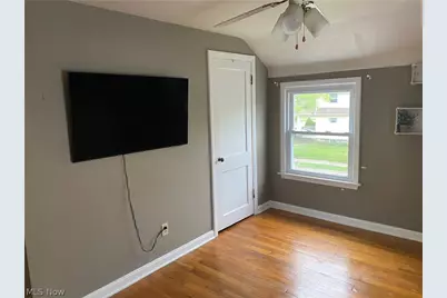 355 E Dresden Avenue, Akron, OH 44301 - Photo 13