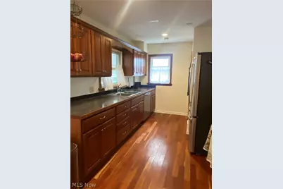 355 E Dresden Avenue, Akron, OH 44301 - Photo 5