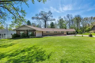 900 Magnolia Ave, Cuyahoga Falls, OH 44221 - Photo 1