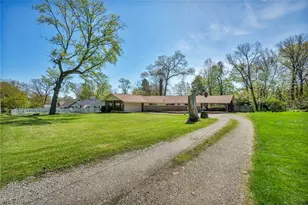 900 Magnolia Ave, Cuyahoga Falls, OH 44221 - Photo 3
