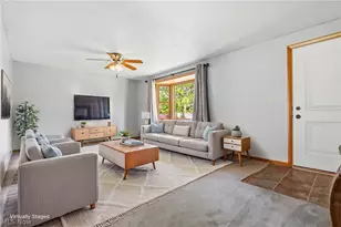 334 Providence Ave SE, New Philadelphia, OH 44663 - Photo 9