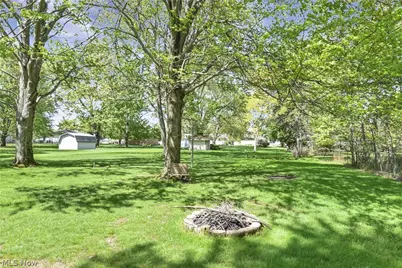 8089 Wesley Drive, Strongsville, OH 44136 - Photo 41