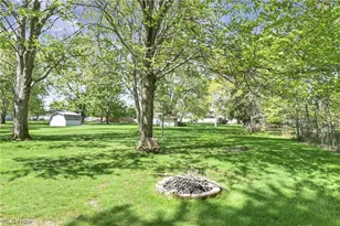 8089 Wesley Dr, Strongsville, OH 44136 - Photo 41