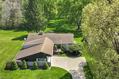 8089 Wesley Drive, Strongsville, OH 44136 - Photo 5