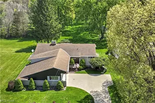 8089 Wesley Dr, Strongsville, OH 44136 - Photo 5
