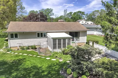 8089 Wesley Drive, Strongsville, OH 44136 - Photo 45